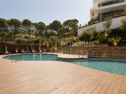 Luxury Duplex Penthouse with Private Rooftop Pool & Sea Views