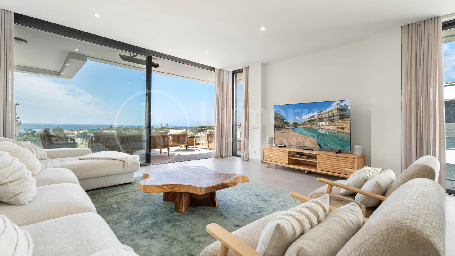 Luxury Duplex Penthouse with Private Rooftop Pool & Sea Views