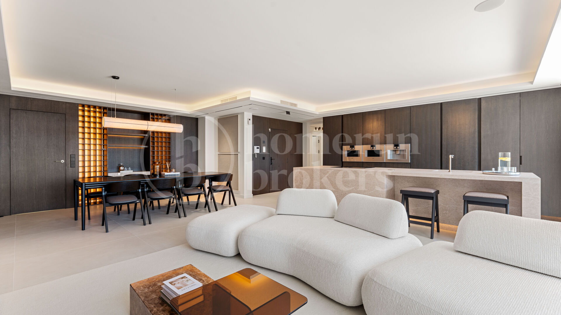 Alba Residence - Renovated Penthouse with Panoramic Sea Views