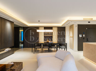 Alba Residence - Renovated Penthouse with Panoramic Sea Views