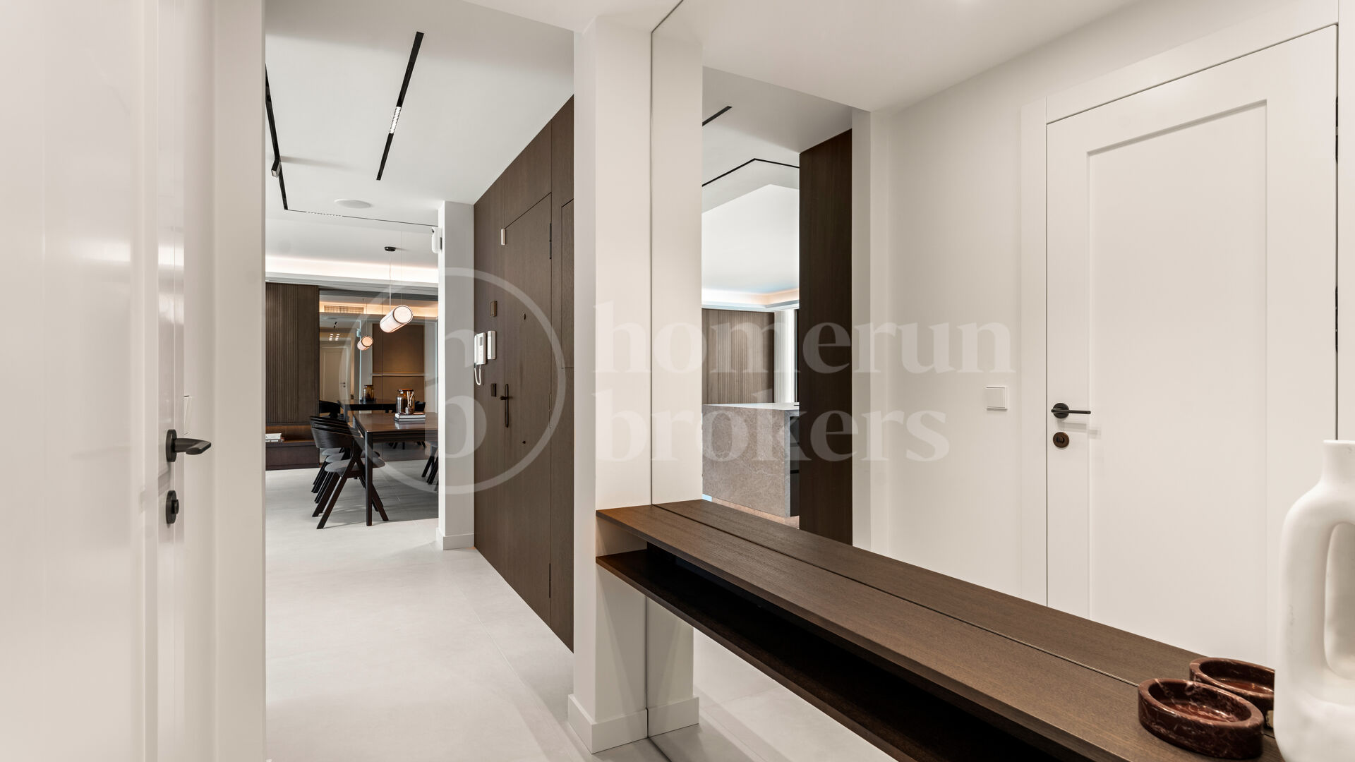 Alba Residence - Renovated Penthouse with Panoramic Sea Views