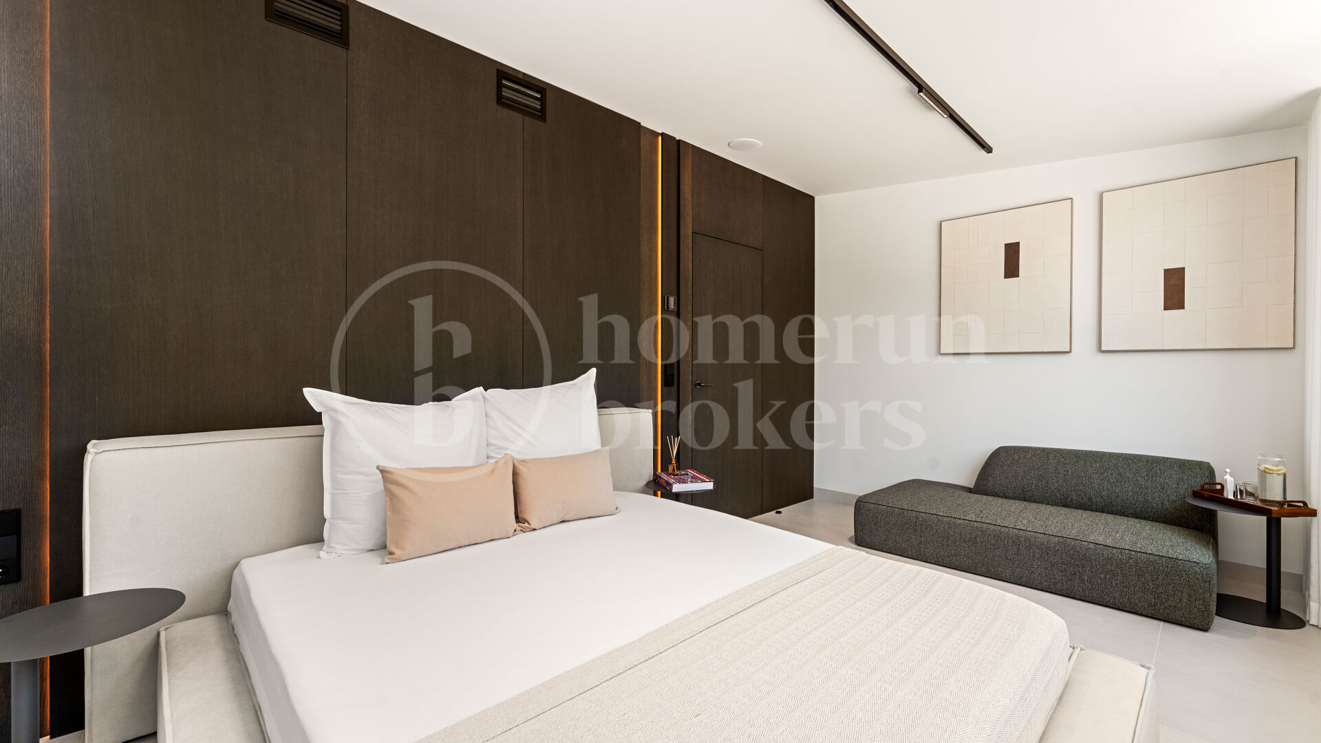Alba Residence - Renovated Penthouse with Panoramic Sea Views