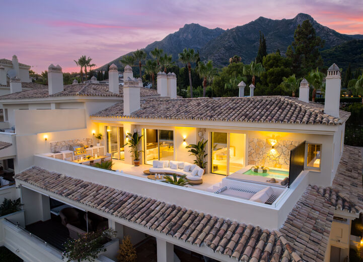 Luxury Apartamento For Sale In Condado de Sierra Blanca