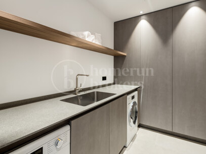 Villa Colina - Brand New Contemporary Villa with Sea Views