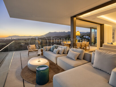 Villa Colina - Brand New Contemporary Villa with Sea Views