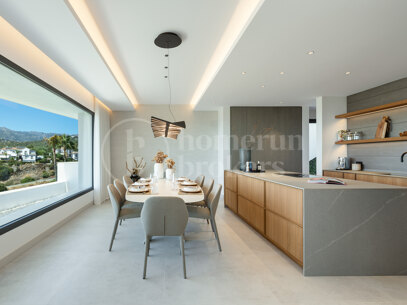 Villa Colina - Brand New Contemporary Villa with Sea Views