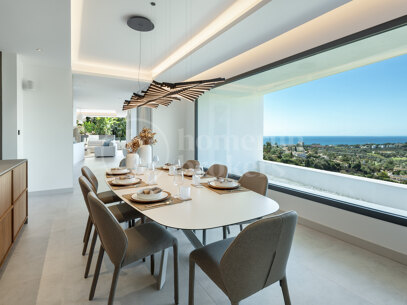 Villa Colina - Brand New Contemporary Villa with Sea Views