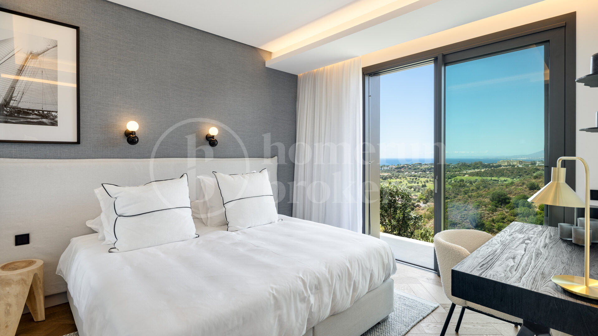 Villa Colina - Brand New Contemporary Villa with Sea Views