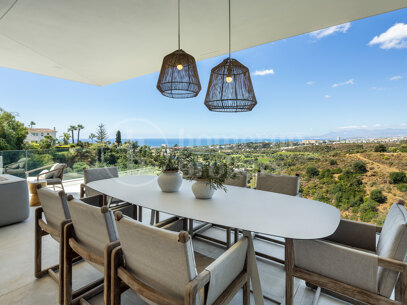 Villa Colina - Brand New Contemporary Villa with Sea Views