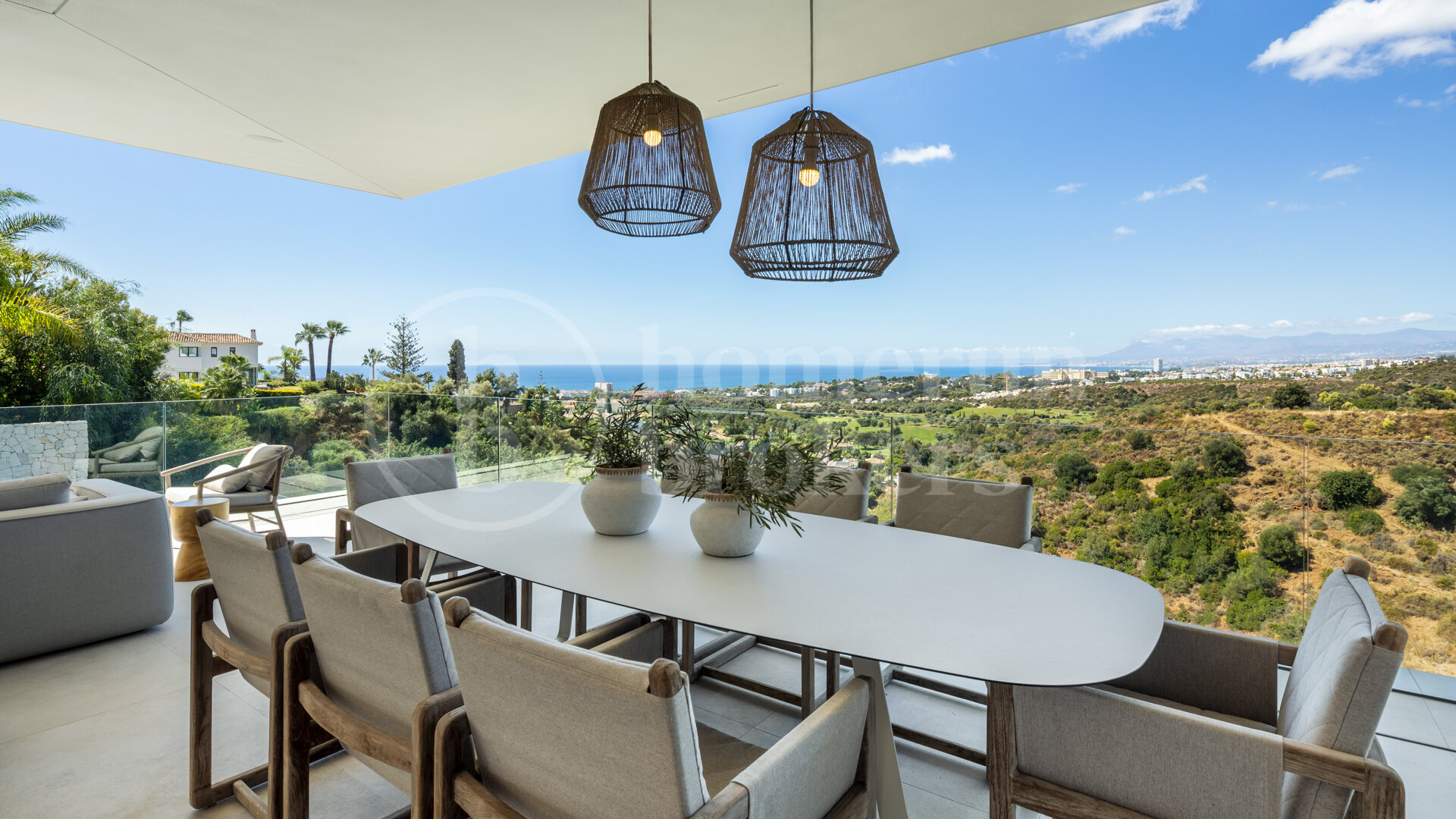 Villa Colina - Brand New Contemporary Villa with Sea Views