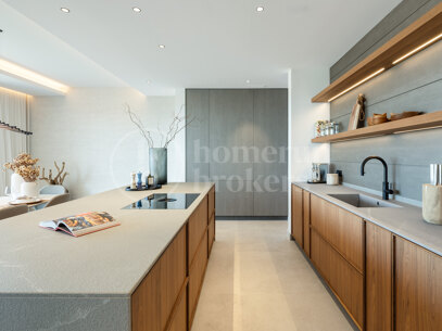 Villa Colina - Brand New Contemporary Villa with Sea Views