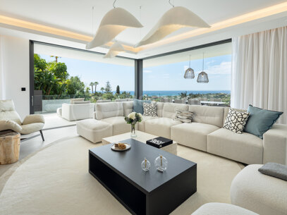 Villa Colina - Brand New Contemporary Villa with Sea Views