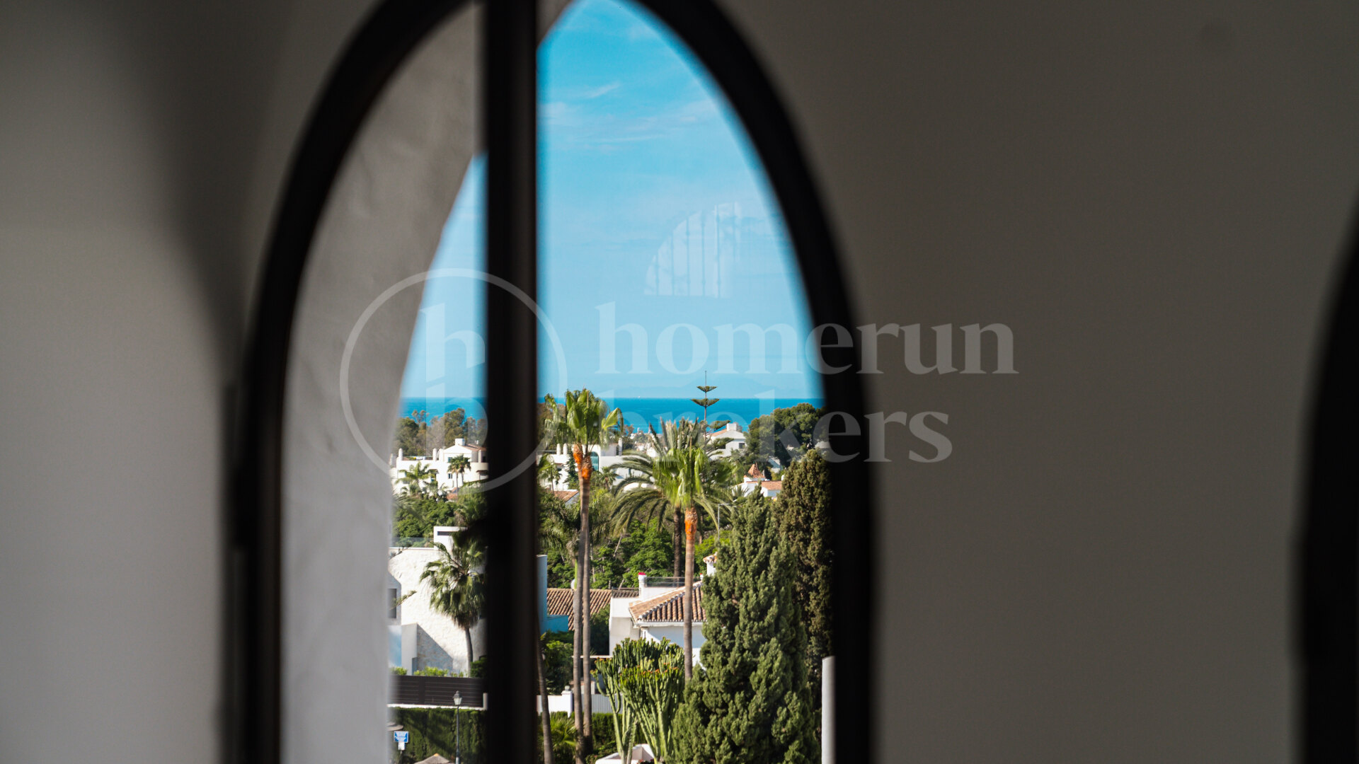 Casa Blanche – Fully Renovated Apartment in Prime Location