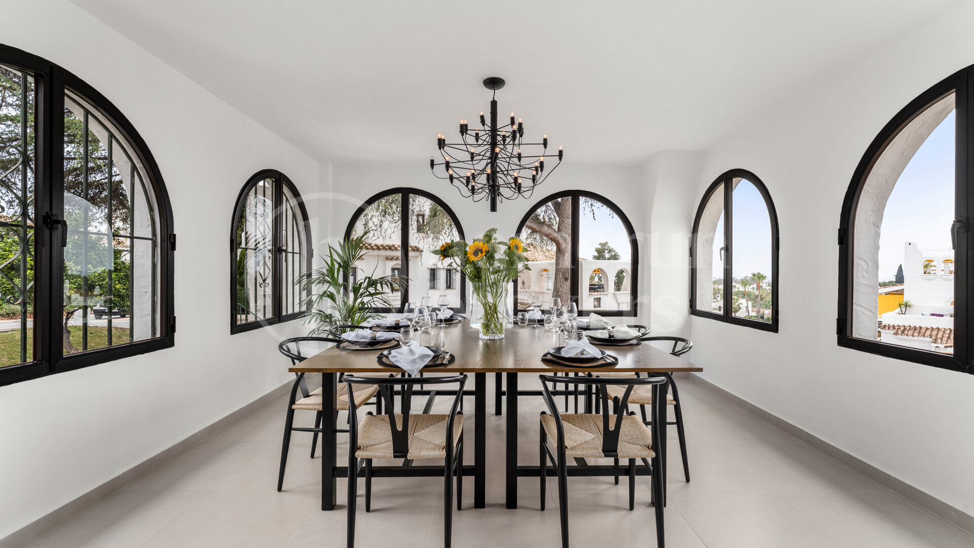 Casa Blanche – Fully Renovated Apartment in Prime Location