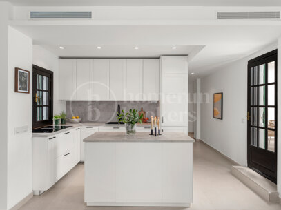 Casa Blanche – Fully Renovated Apartment in Prime Location