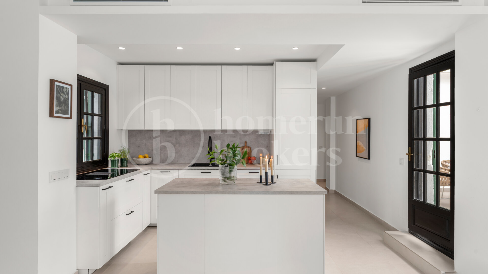 Casa Blanche – Fully Renovated Apartment in Prime Location