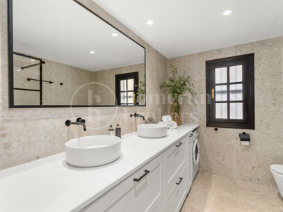Casa Blanche – Fully Renovated Apartment in Prime Location