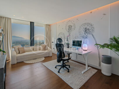 Villa La Mairena - Six Bedroom Contemporary Villa in Marbella East