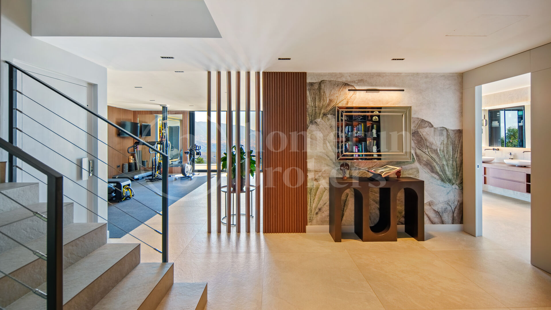 Villa La Mairena - Six Bedroom Contemporary Villa in Marbella East