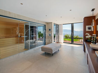 Villa La Mairena - Six Bedroom Contemporary Villa in Marbella East