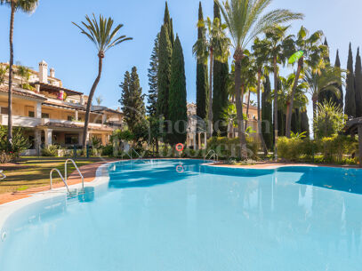 Penthouse Alamandas - Duplex takvåning med tre sovrum i Nueva Andalucía