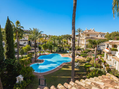 Penthouse Alamandas - Duplex takvåning med tre sovrum i Nueva Andalucía