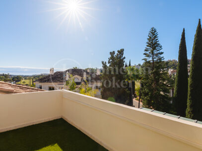 Penthouse Alamandas - Duplex takvåning med tre sovrum i Nueva Andalucía
