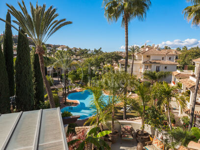 Penthouse Alamandas - Duplex takvåning med tre sovrum i Nueva Andalucía