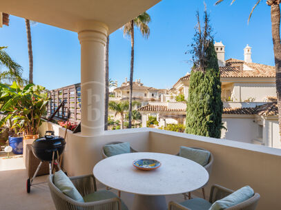 Penthouse Alamandas - Duplex takvåning med tre sovrum i Nueva Andalucía