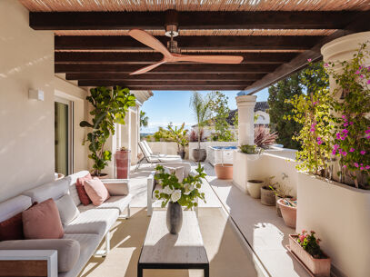 Penthouse Alamandas - Duplex takvåning med tre sovrum i Nueva Andalucía