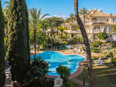 Penthouse Alamandas - Duplex takvåning med tre sovrum i Nueva Andalucía
