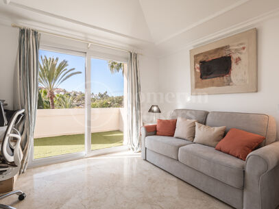 Penthouse Alamandas - Duplex takvåning med tre sovrum i Nueva Andalucía