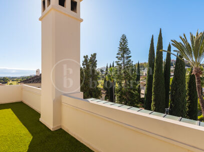 Penthouse Alamandas - Duplex takvåning med tre sovrum i Nueva Andalucía