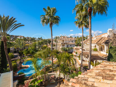 Penthouse Alamandas - Duplex takvåning med tre sovrum i Nueva Andalucía