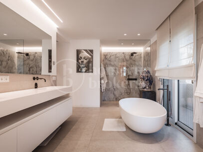 Penthouse Alamandas - Duplex takvåning med tre sovrum i Nueva Andalucía
