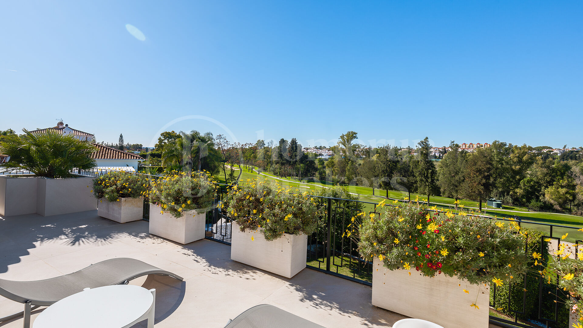 Casa Birdie - Frontline Golf Villa for Sale in Guadalmina Alta