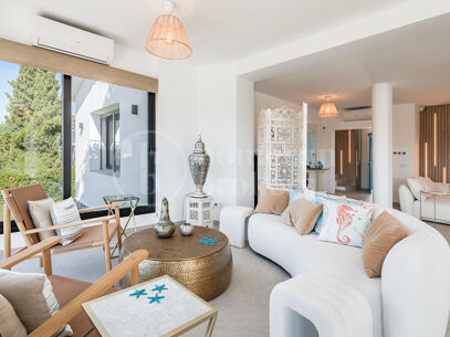 Casa Birdie - Frontline Golf Villa for Sale in Guadalmina Alta