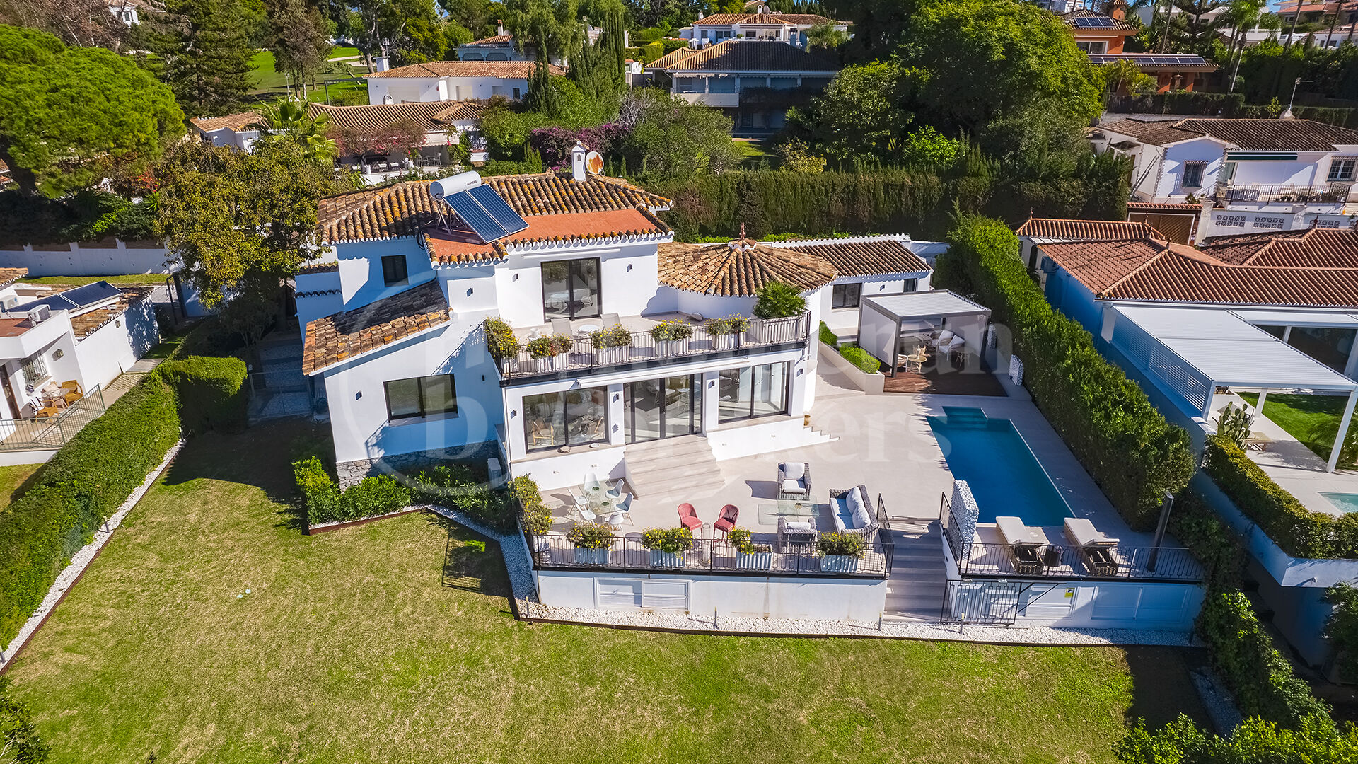 Casa Birdie - Frontline Golf Villa for Sale in Guadalmina Alta