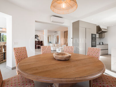 Casa Birdie - Frontline Golf Villa for Sale in Guadalmina Alta