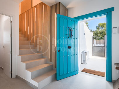 Casa Birdie - Frontline Golf Villa for Sale in Guadalmina Alta