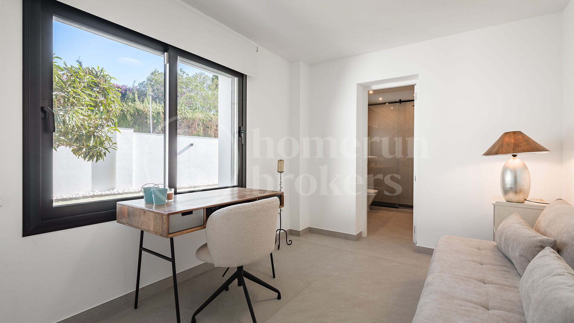 Casa Birdie - Frontline Golf Villa for Sale in Guadalmina Alta