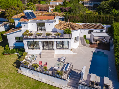 Casa Birdie - Frontline Golf Villa for Sale in Guadalmina Alta