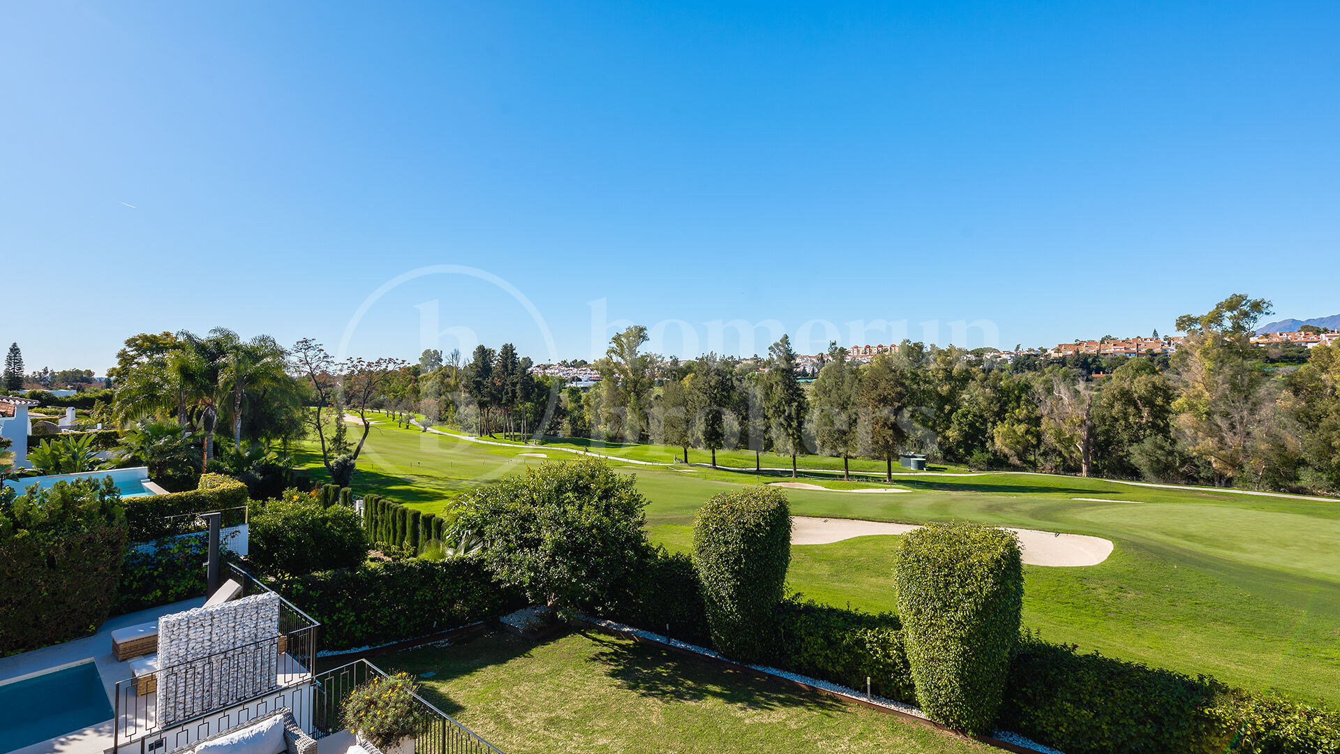 Casa Birdie - Frontline Golf Villa for Sale in Guadalmina Alta