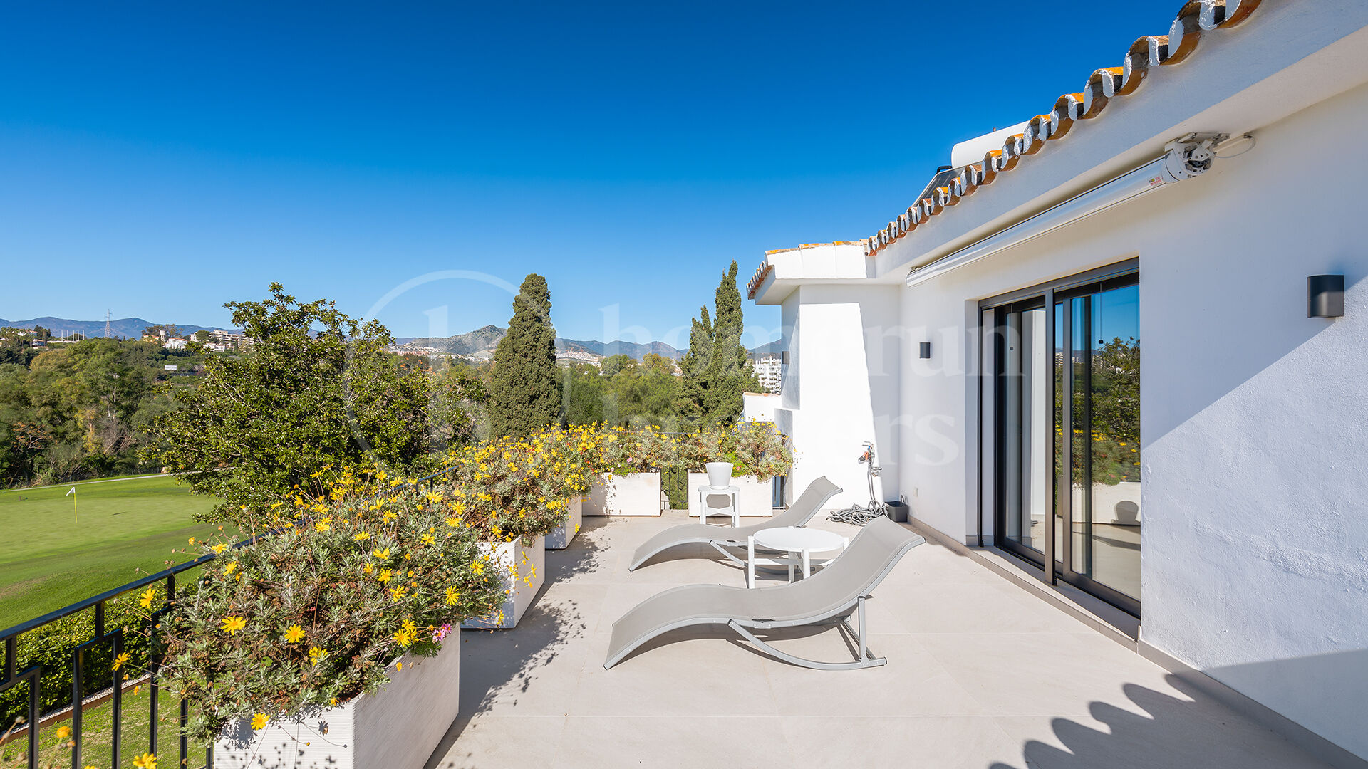 Casa Birdie - Frontline Golf Villa for Sale in Guadalmina Alta