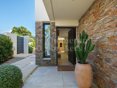 Villa Serenia – Contemporary Villa in El Campanario