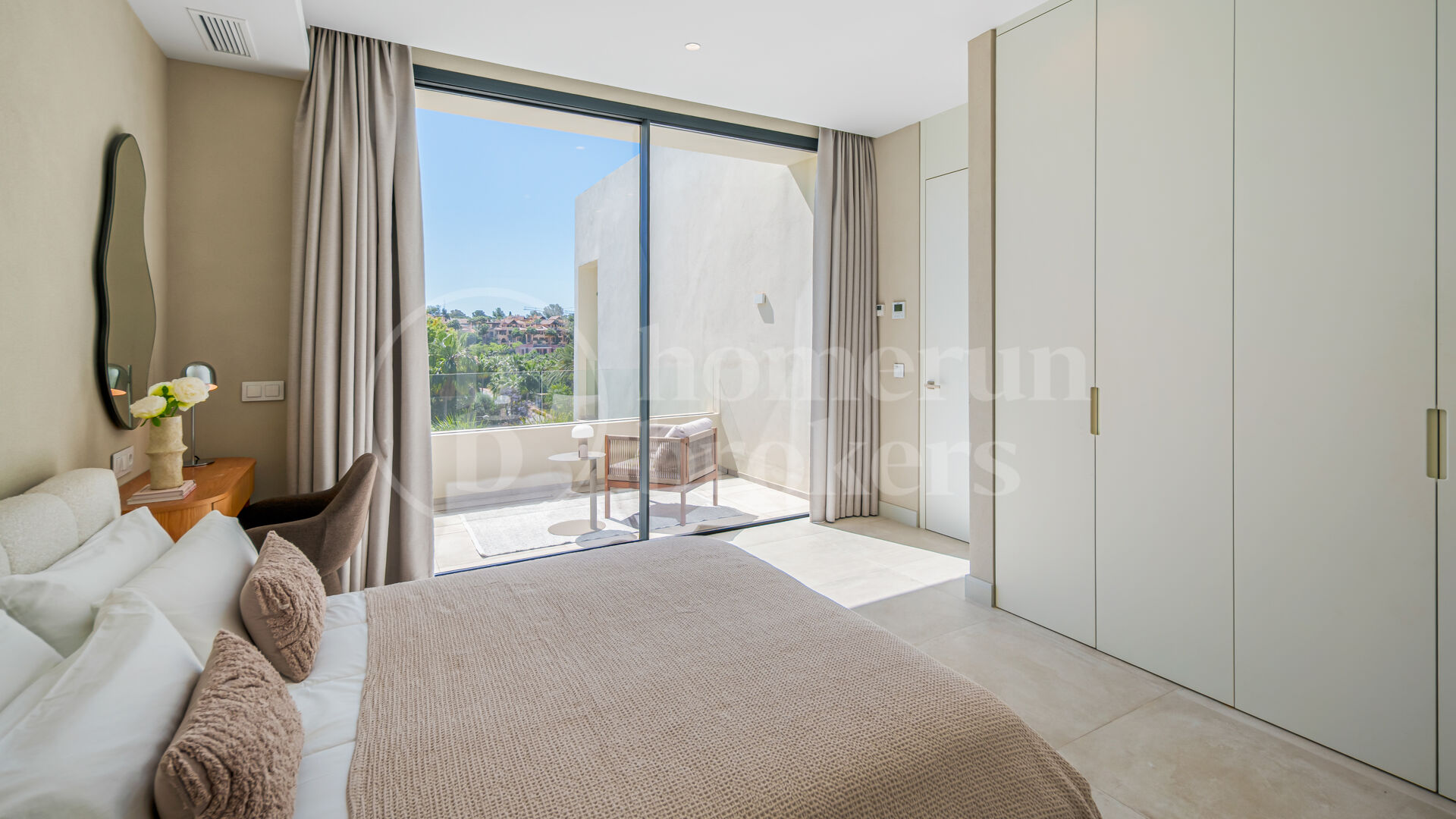 Villa Serenia – Contemporary Villa in El Campanario