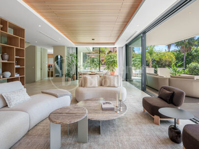 Villa Serenia – Contemporary Villa in El Campanario