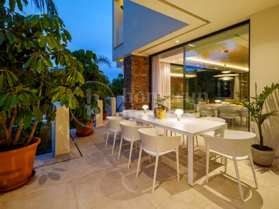 Villa Serenia – Contemporary Villa in El Campanario