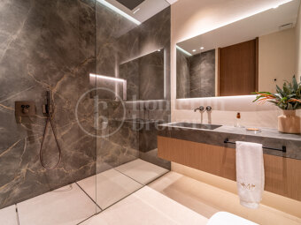 Villa Monteros - Modern Beachside Villa in Marbella East