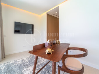 Villa Monteros - Modern Beachside Villa in Marbella East